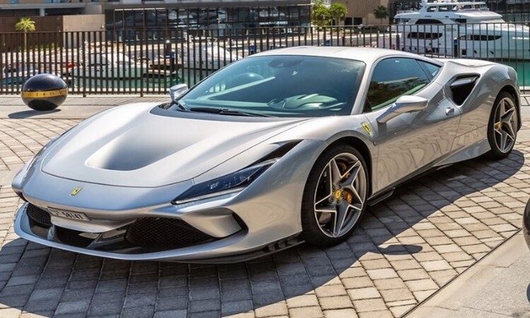 FERRARİ